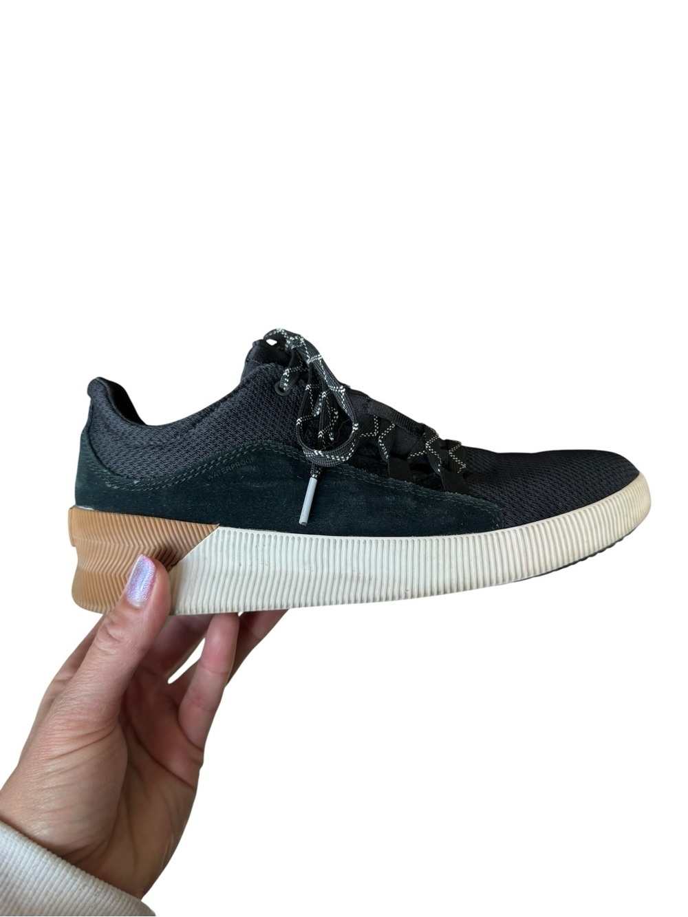 Sorel Sneakers Women’s 8 Black Waterproof Athletic Casual Comfort Shoe